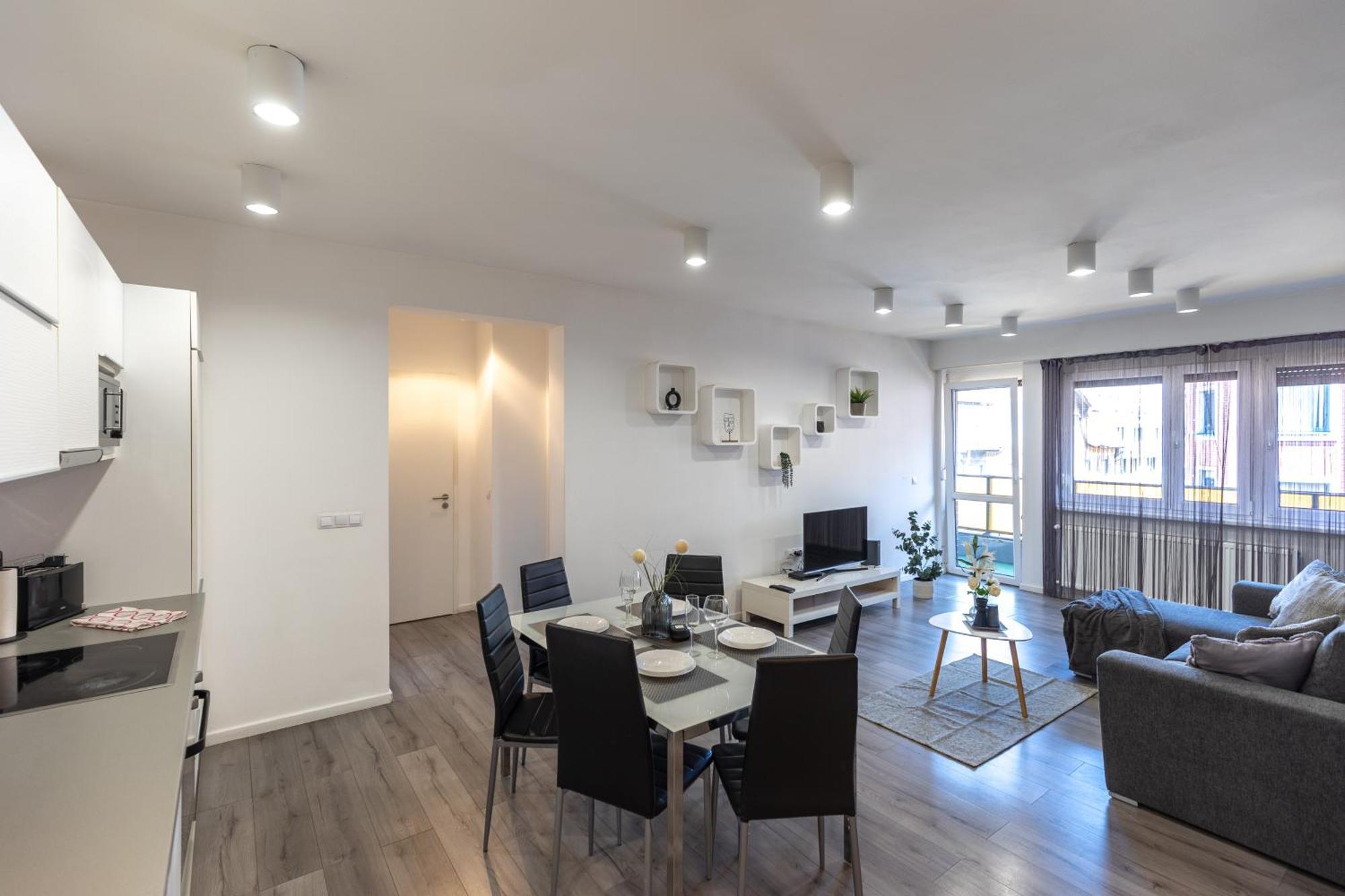 Gems Of - Tiger Eye Apartment *
